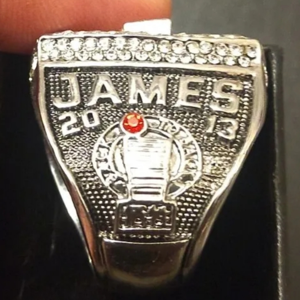 LEBRON JAMES BACK 2 BACK HEAT MVP NBA FINALS SIZE 10 CHAMPIONSHIP